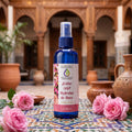 hydroalt rose de damas dans un riad avec des vases
